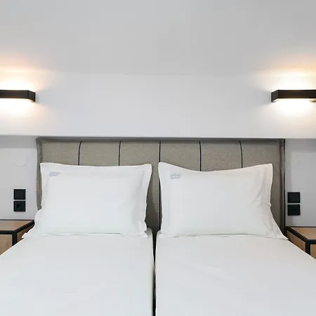 Aerino Luxury Ξενοδοχείο με διαμερίσματα 4*